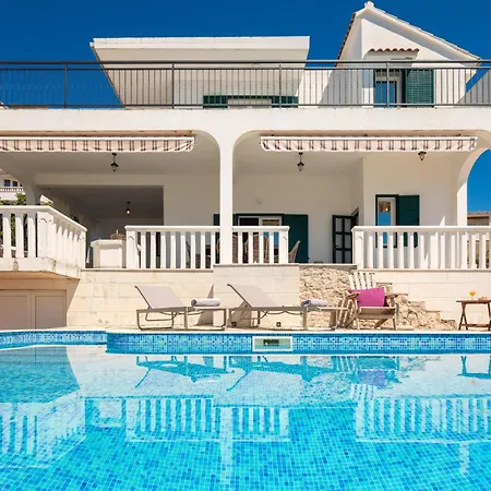 Gajeta Villa Sevid