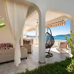Gajeta Villa